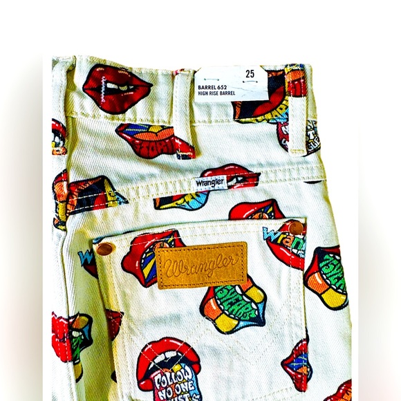 WRANGLER READ MY LIPS ROLLING STONES JEANS - Picture 4 of 5